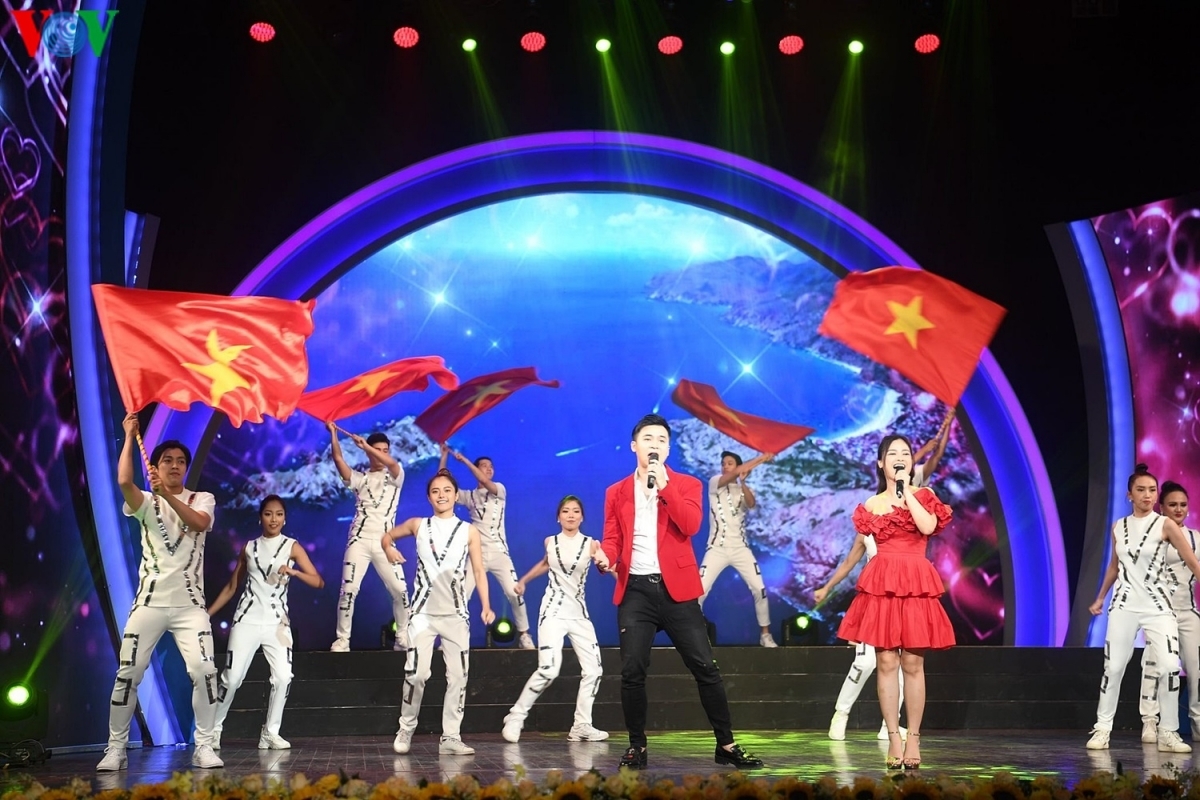 Reporter la date de réception des candidatures de Let s sing Viet Nam